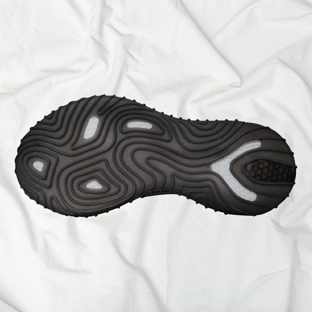 wide width sneakers
