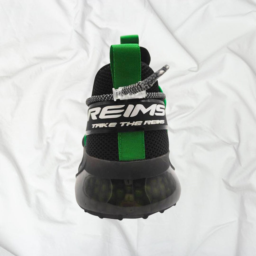 wide width sneakers